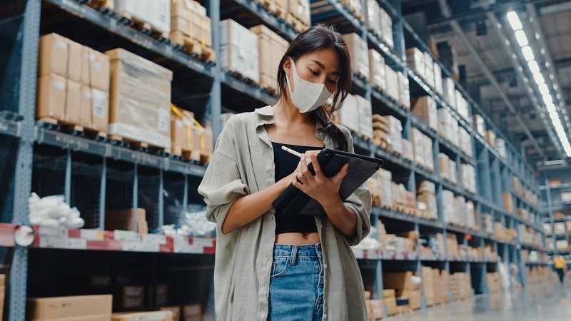 Logistics dẫn đầu mức tăng tìm kiếm việc làm trong 7 tháng năm 2026