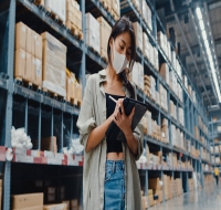 Logistics dẫn đầu mức tăng tìm kiếm việc làm trong 7 tháng năm 2026